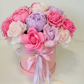 Flower box z kwiatów mydlanych Lukrecja