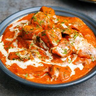 Twarożek tikka masala posiłek (Paneer tikka masala meal)