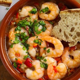 Gambas Pil-Pil' -- warzywa//kurczak lub krewetki