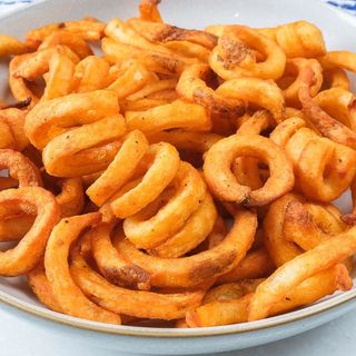 Frytki curly fries (medium)
