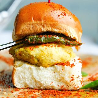 Vada Pav (Bombay burger)