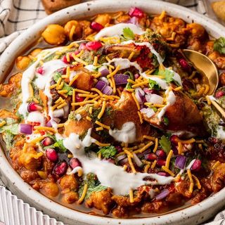 Samosa chole chaat