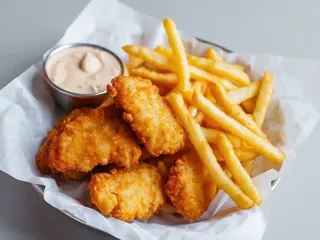 Nuggesty z frytkami
