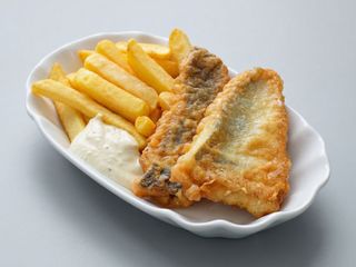 Rosół ,dorsz,frytki ,surówka