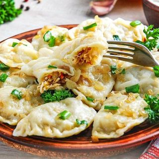 Pierogi z kapustą  i grzybami 