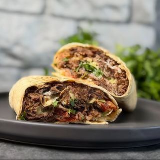 Kebab w cieście pita