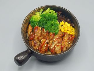 Kurczak teriyaki z ryżem