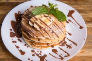 Pancakes z nutellą i bananem