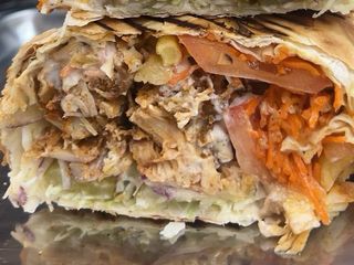 Szaurma z mięsem kurczaka duża