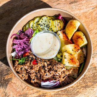 Sałatka z wieprzowiną BBQ