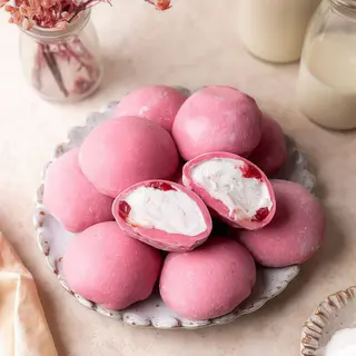 Lody MOCHI Strawberry Chesecake