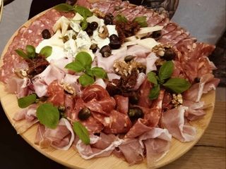 DESKA SERÓW I WĘDLIN 670g