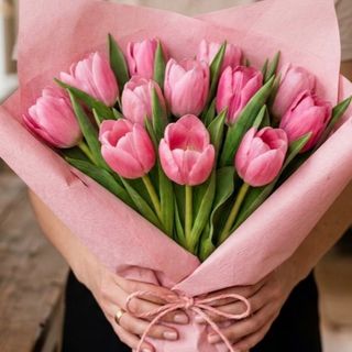 Bukiet 11 słodkich tulipanów