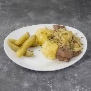 Wątróbka drobiowa z cebulką