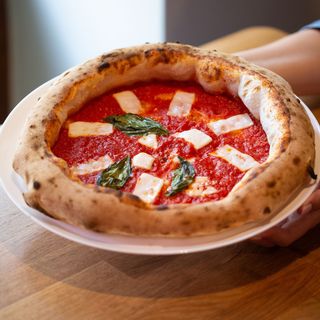 Vegan margherita