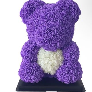 Miś z różyczek fioletowy z białym sercem duży 