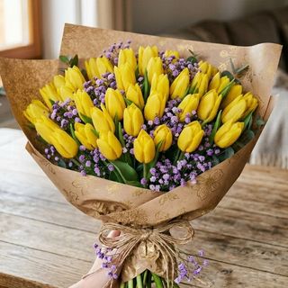 Bukiet tulipanów mono 51 z gipsówką