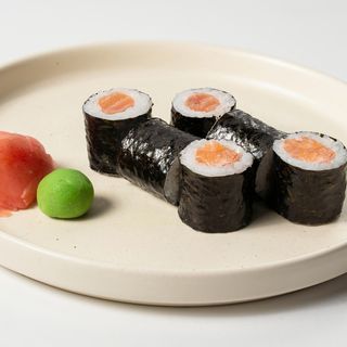 Hosomaki z łososiem