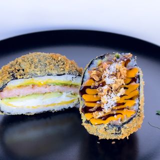 Sushi-burger tuna tempura