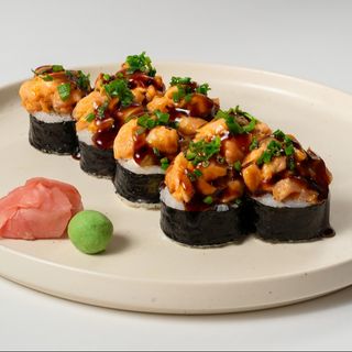 Pieczony Mega łosoś roll