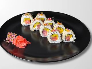 Philadelphia z tuńczykiem w sezamie