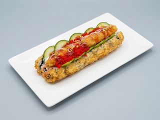 Roll-dog z krewetką tempura