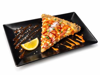 Sushi-pizza z łososiem