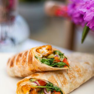 Tortilla wpływowa z krewetkami