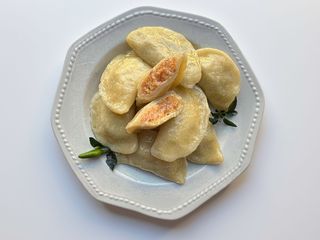 Pierogi z soczewicą na ostro 8 sztuk 
