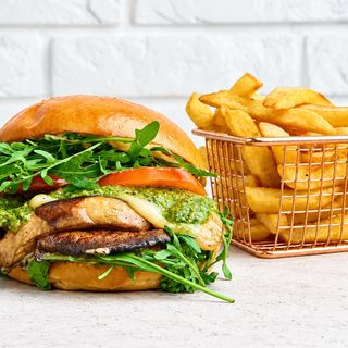 Vegetarian Burger+ Frytki