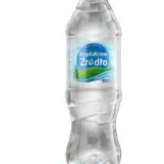Woda krystaliczne źródło