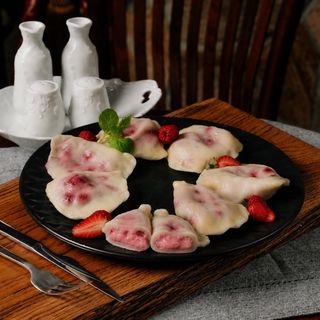 Pierogi z truskawkami