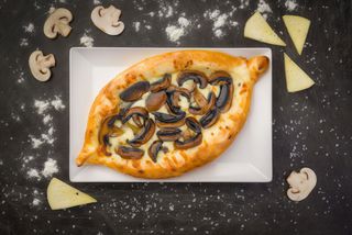 Chaczapuri z pieczarkami