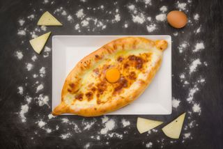 Chaczapuri po adżarsku