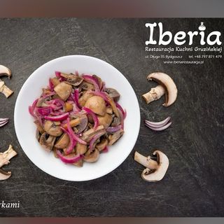 Sałatka z pieczarkami