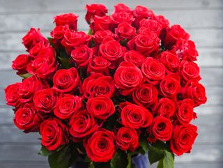 Bukiet z 7 róż czerwonych