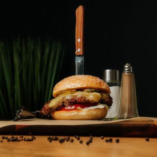 CHEESE BURGER