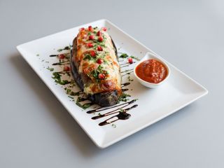 Bakłażan z mięsem i serem