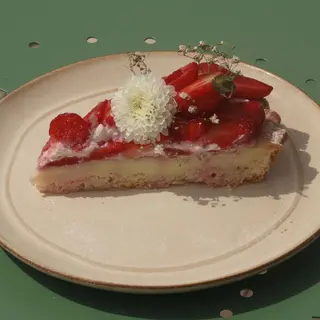 Tarta budyniowa z owocami