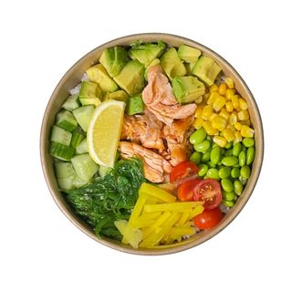 Pokebowl z grillowanym łososiem