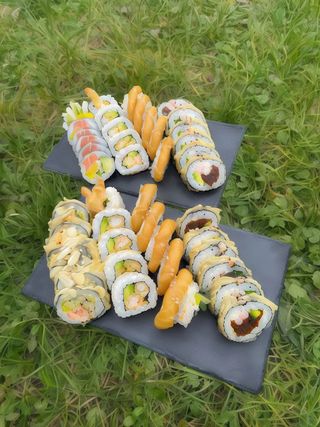 Sushi Set 10 / 4 osoby / mix / 44 szt.