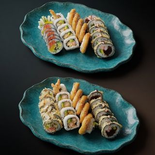 Sushi Set 10 / 4 osoby / mix / 44 szt.