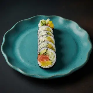 Futomaki Łosoś 6 szt.