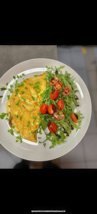 Omlet klasyczny z 2 jaj