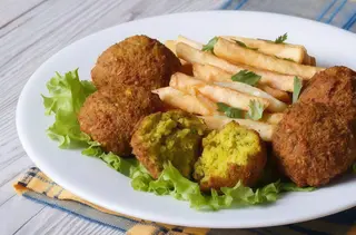 Talerz Falafel