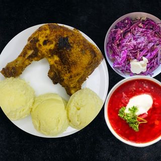 Zestaw: Udko kaczki pieczone, bukiet surówek, Zupa