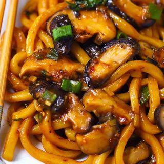 Udon smażony z Wołowiną