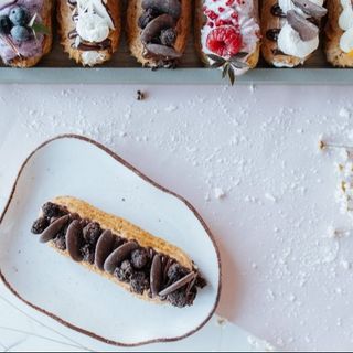 KETO EKLER NUTTY CHOC