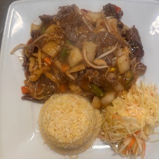 Cielęcina w sosie na ostro