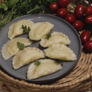 Pierogi z wiśnią